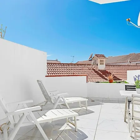 Apartment In Cristianos *